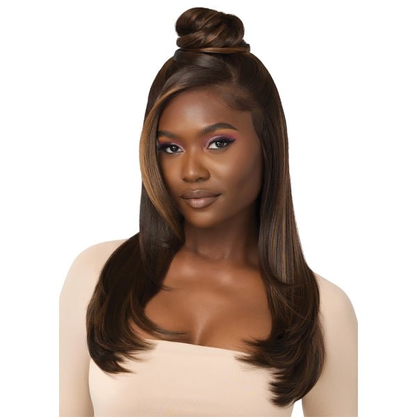 Outre Perfect Hairline Synthetic 13x4 Lace Frontal Wig - KALIYA - EgoWigs.com